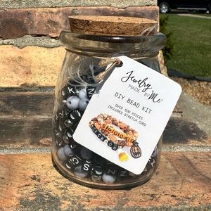 DIY BRACELETS BLACK AND WHITE